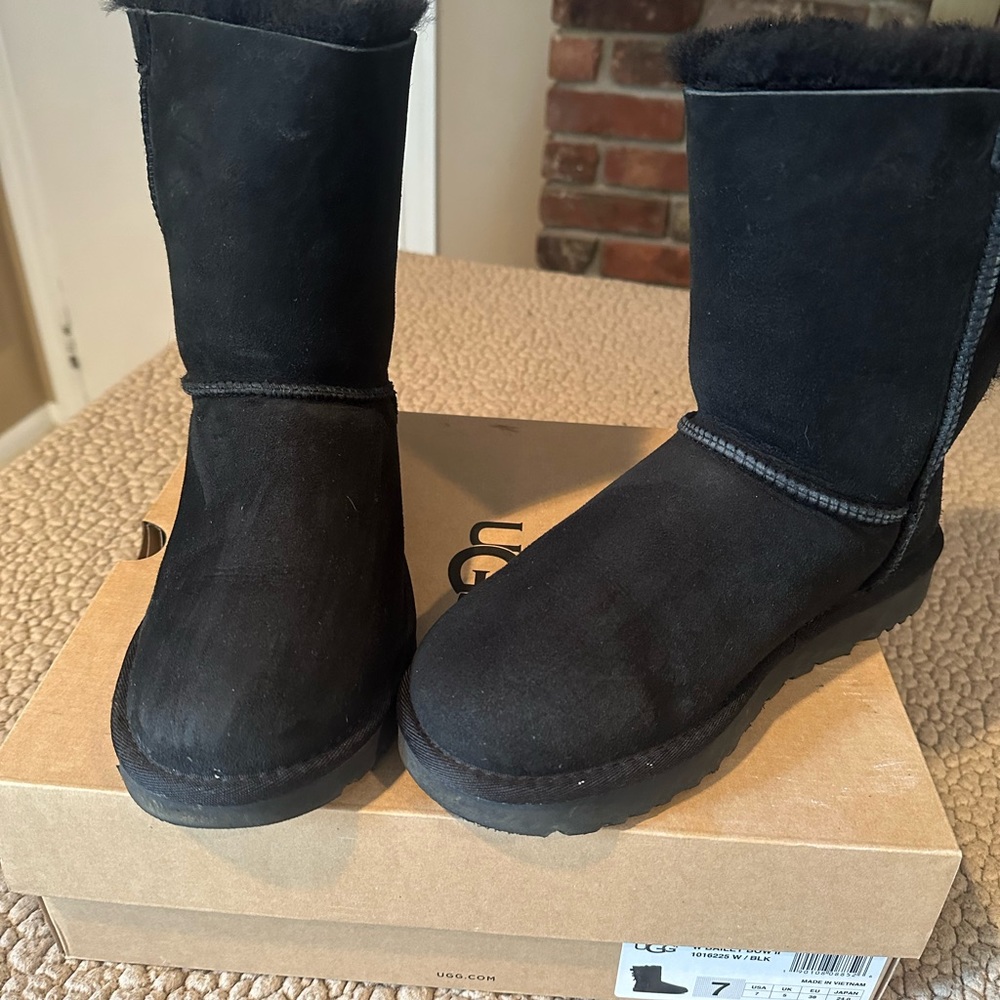Bailey Bow UGGS WOMENS